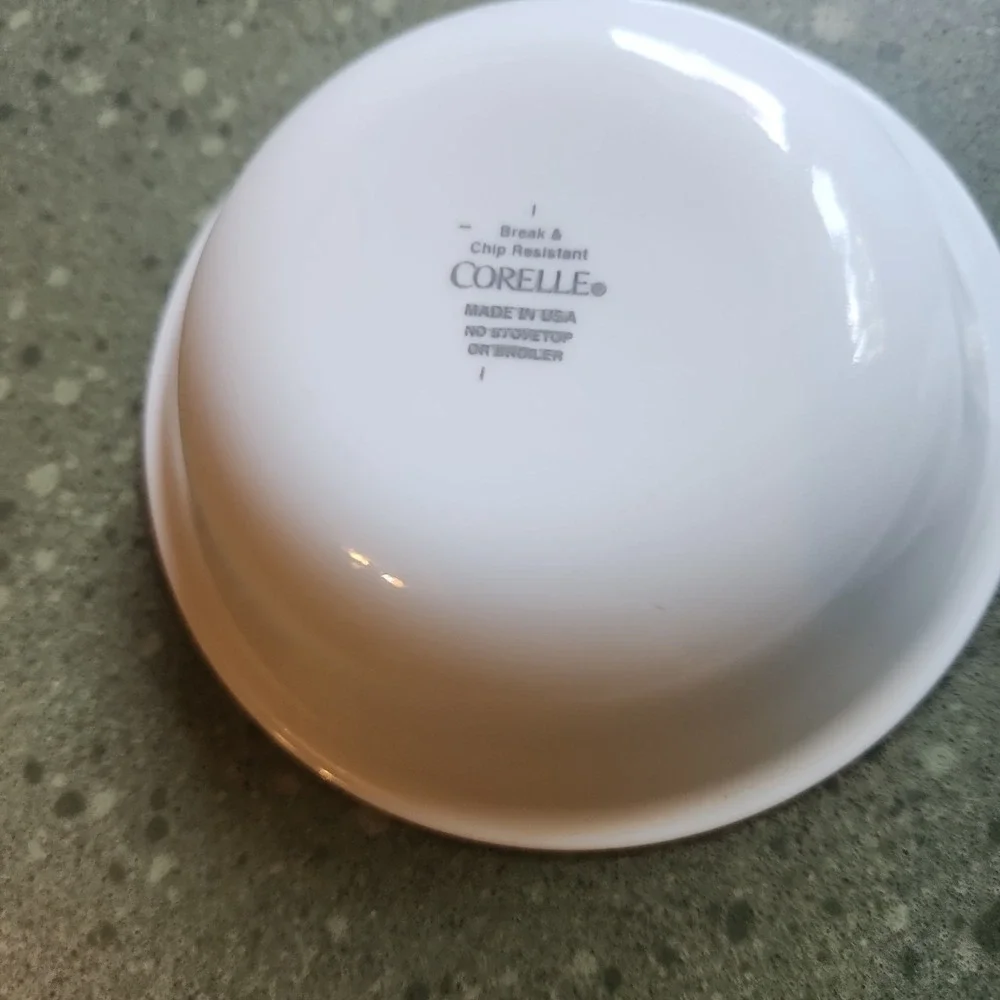 Corelle Country Cottage Set of 2 Berry/Fruit Bowls 5.25